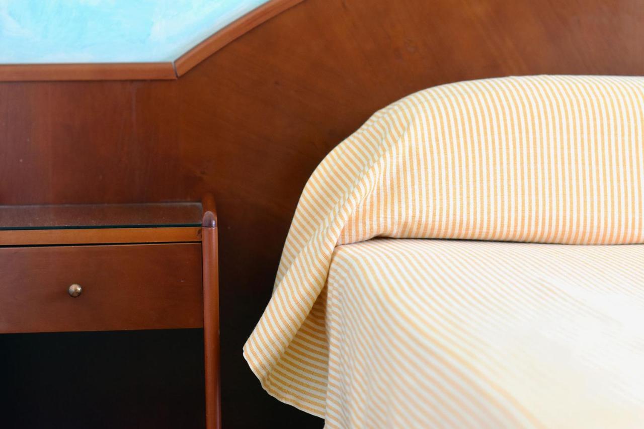 Hotel Europa Misano Adriatico Extérieur photo